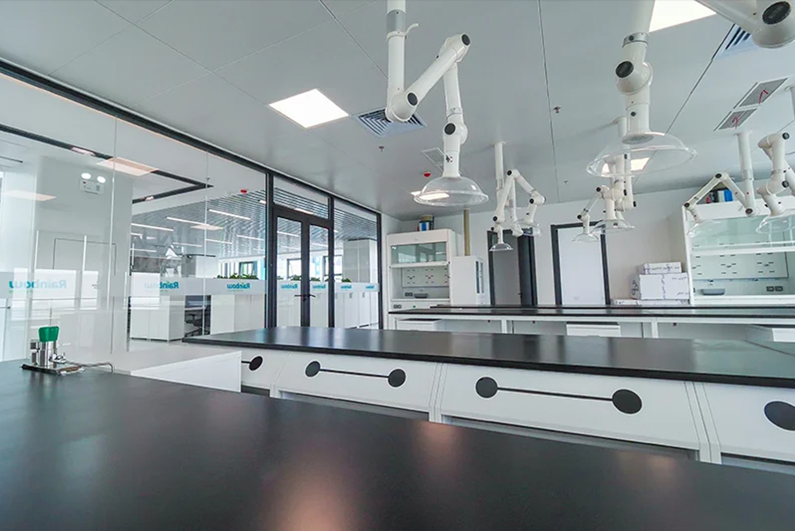 專業實驗室裝修公司